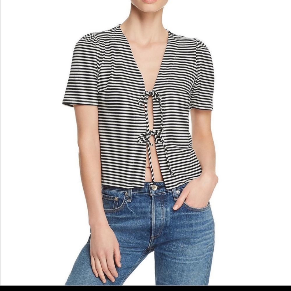 Open tie down the front shirt
